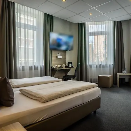 Hohenstaufen Отель