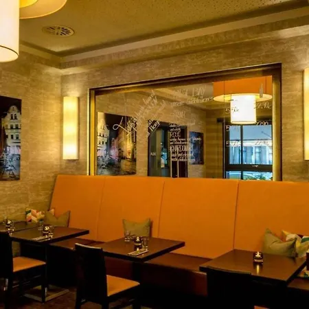 Отель Hohenstaufen 3*