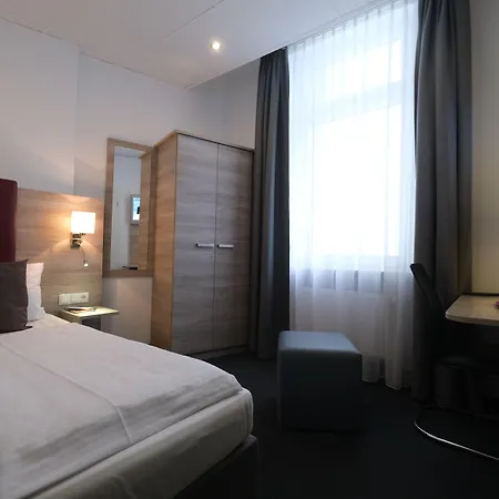 Отель Hohenstaufen