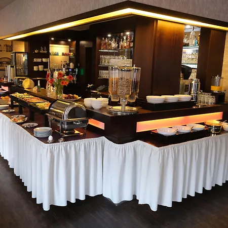 Hohenstaufen Отель