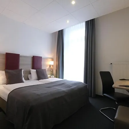 Отель Hohenstaufen