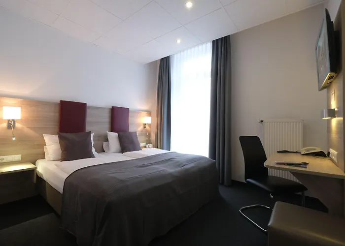 Hohenstaufen Hotel 3*