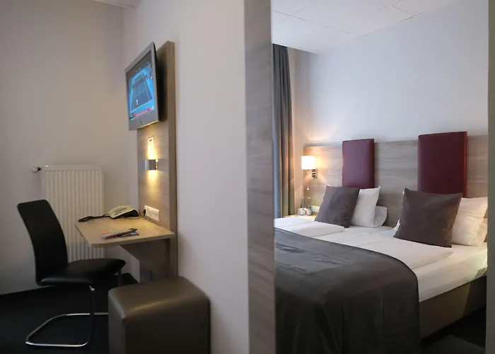 Hohenstaufen Hotel 3*