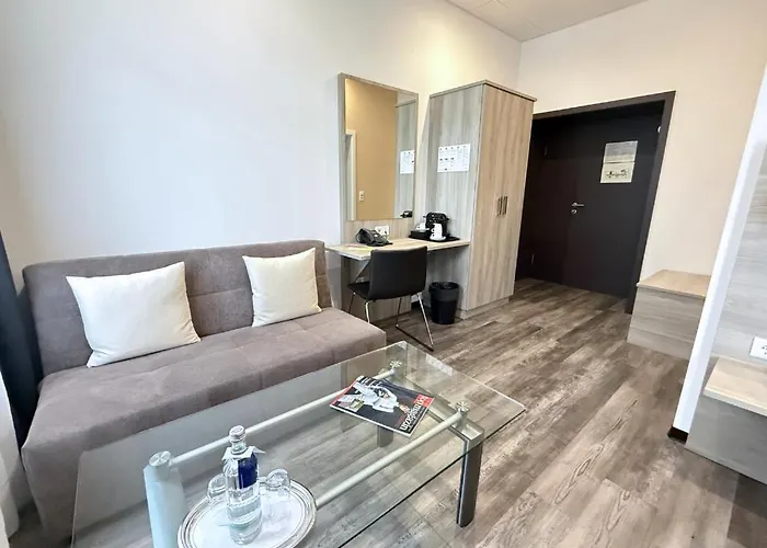 Hohenstaufen 3* Koblenz (Rhineland-Palatinate)