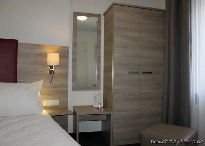 호텔 Hohenstaufen 3*