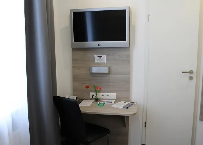 호텔 Hohenstaufen 3*